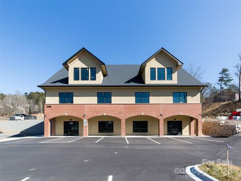 208 Charlotte Highway 100 & 101 Asheville NC 28803