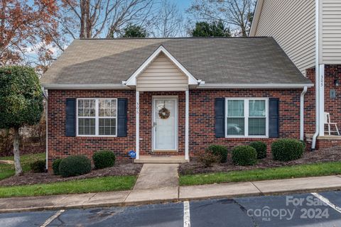 A home in Hickory