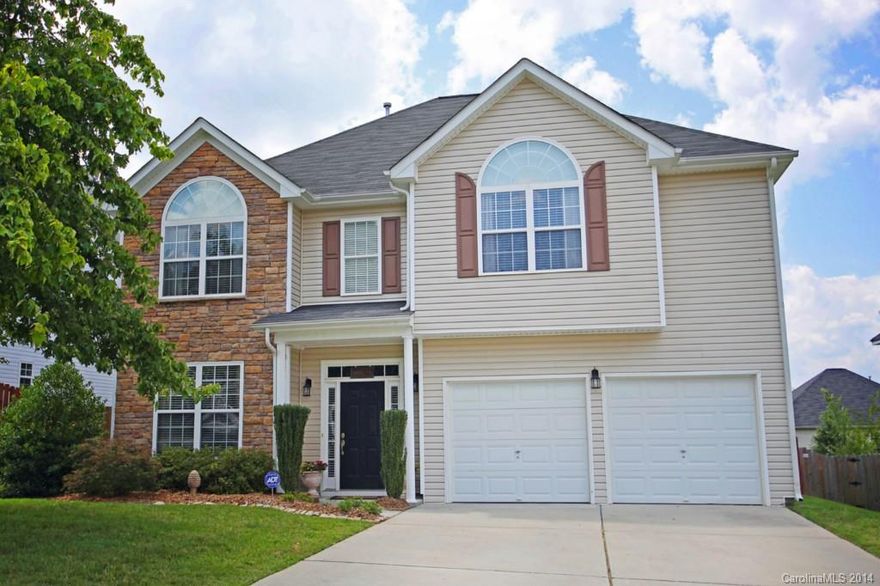 Shows like a model!  Impeccably maintained with a beautiful flow of formal areas separated by archway, spacious yet cozy Family Room, & open Kitchen with gorgeous tiled back splash & 42” cabinets.  Luxurious Master Suite with sitting room – Study?  Office?  Nursery?  Large jetted tub.  Secondary bedrooms with vaulted ceilings.   Designer Powder Room.  And private fully fenced level back yard!  Truly a MUST SEE!