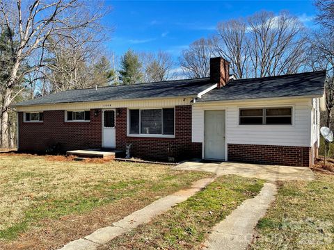 3988 Greenwood Drive Lenoir NC 28645