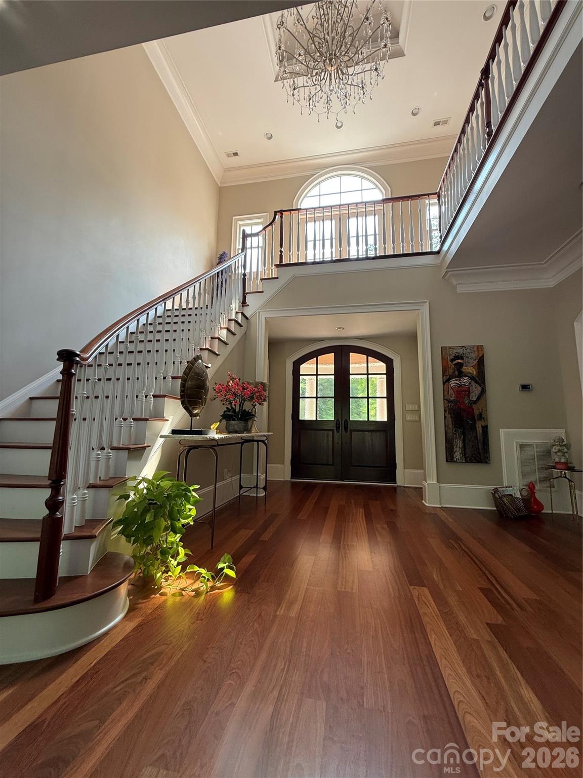 450 Greywalls Lane