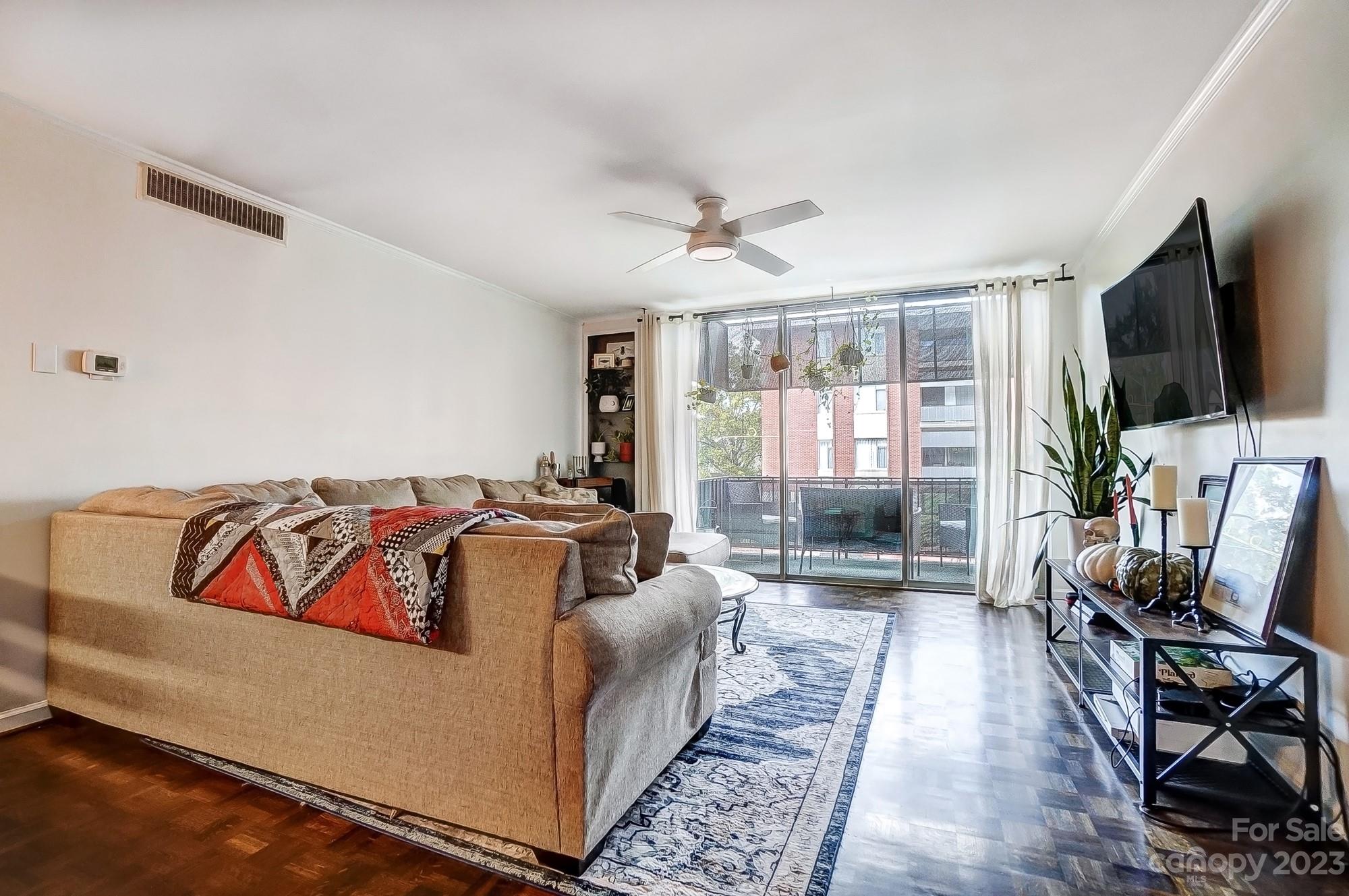 Queens Towers - Residential