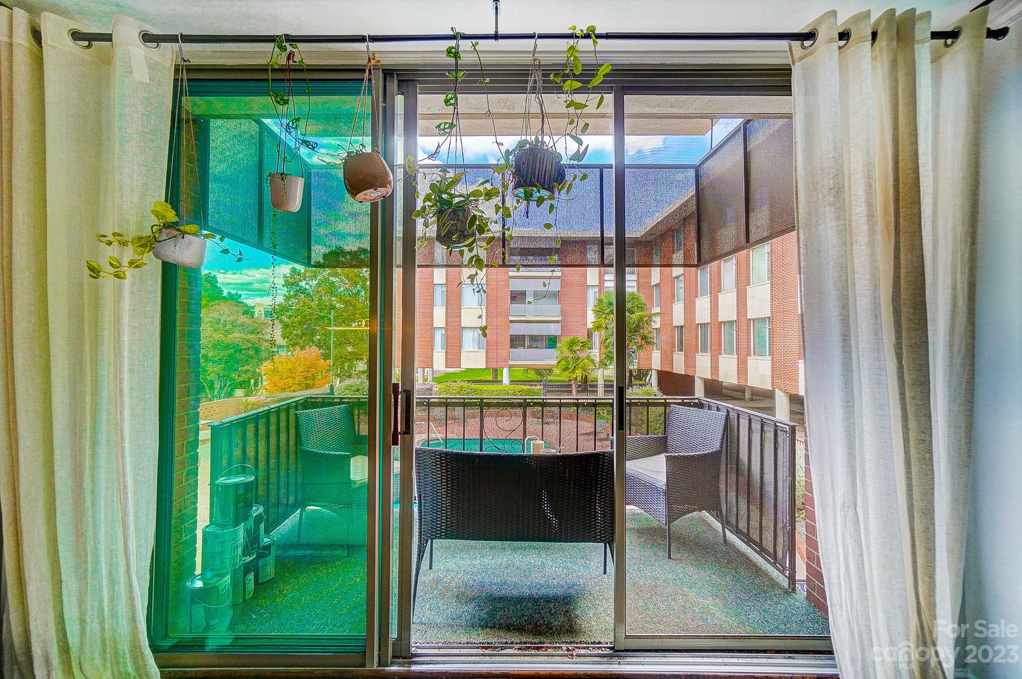 Queens Towers - Residential