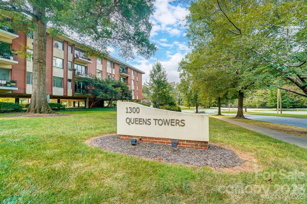 Queens Towers - Residential