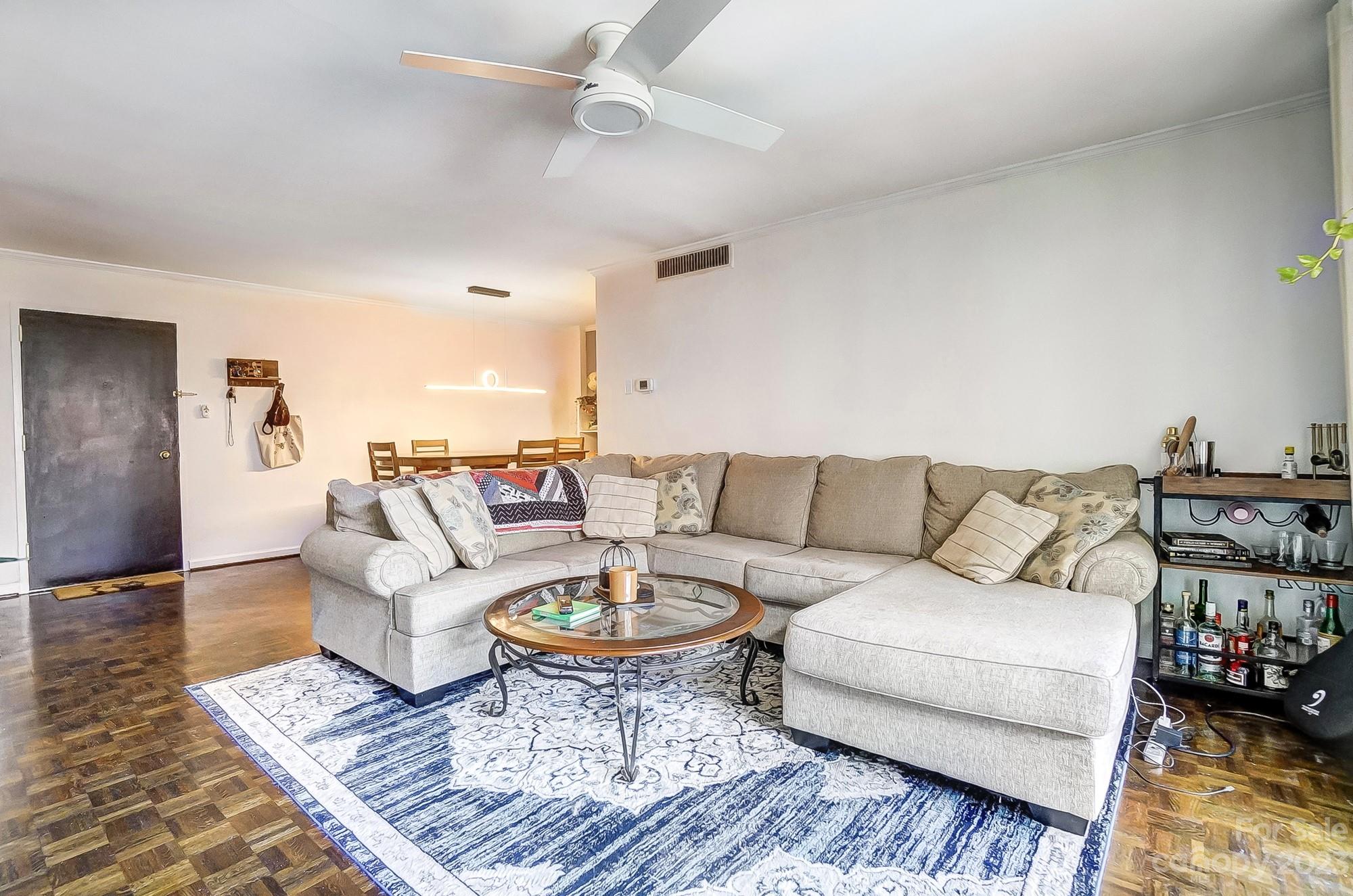 Queens Towers - Residential