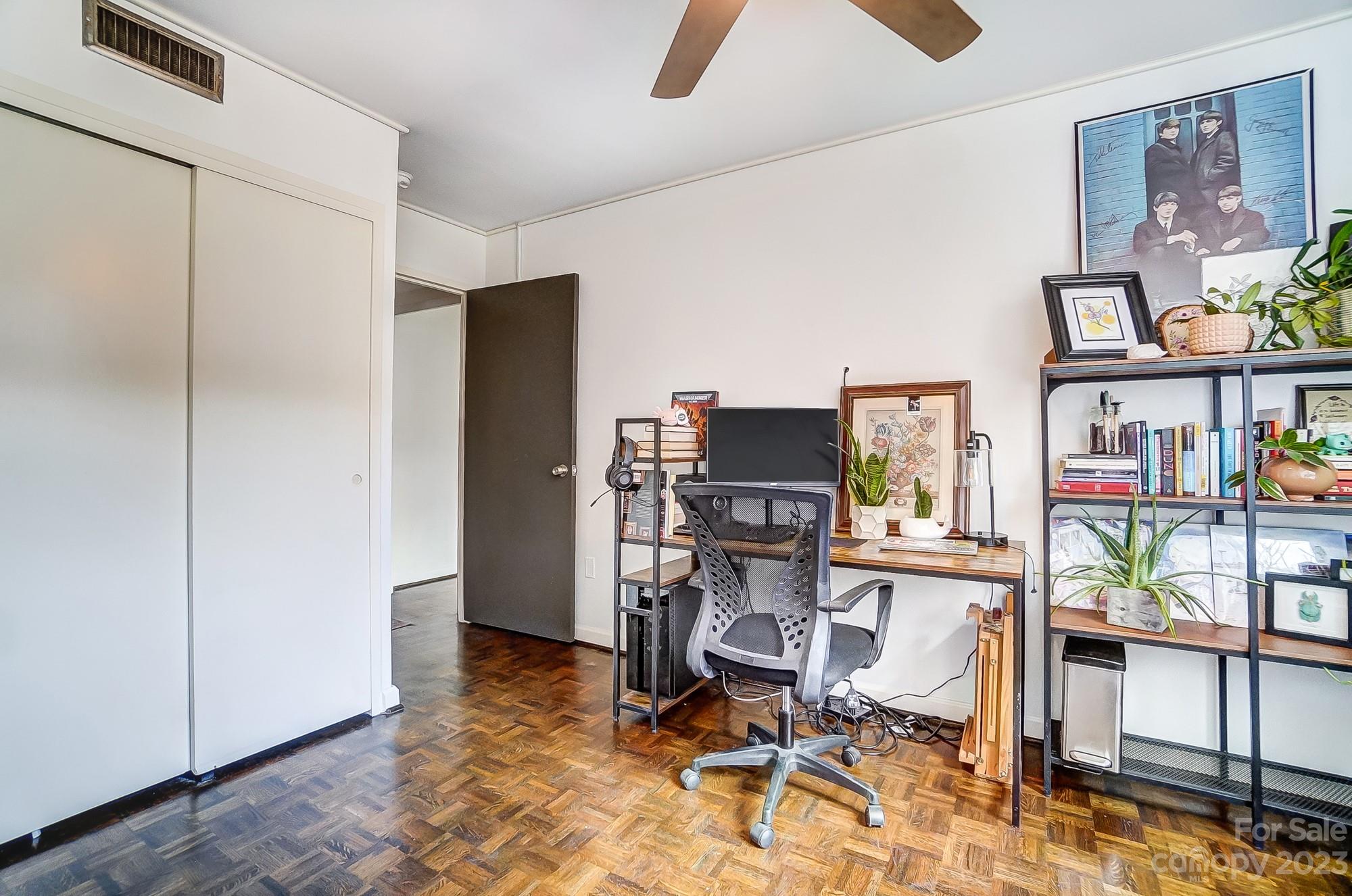 Queens Towers - Residential