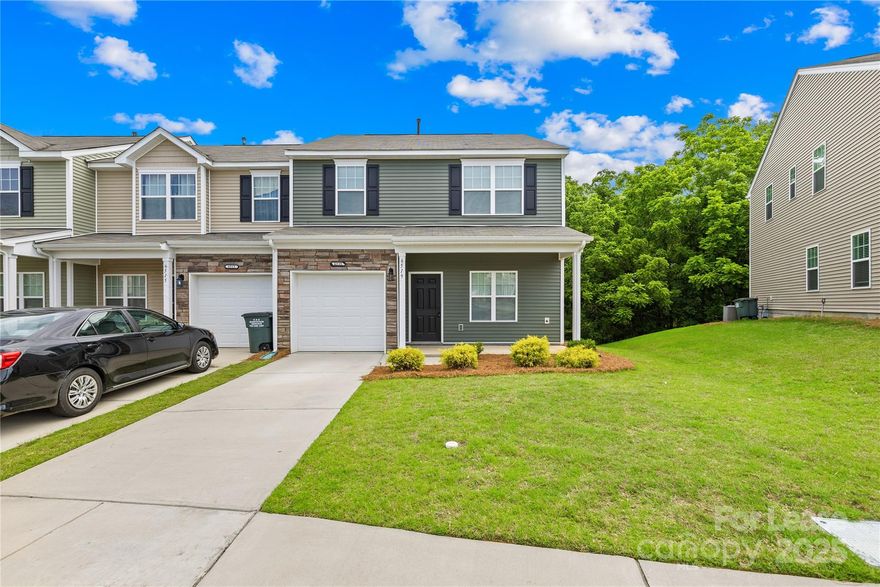 Like-new 2-story end-unit townhome in McDowell Crossing, built in 2020, available now! Offers 2,298 sq ft with 3 bedrooms, 3 full baths, 1-car front-entry garage, front porch, and basement. 

Main floor includes a guest bedroom with full bath, spacious family room, and kitchen with breakfast/dining area. Upstairs features a primary suite with walk-in closet and full bath, additional bedroom, full bath, loft, and laundry. Kitchen has granite countertops, tile backsplash, stainless steel appliances, gas range, and pantry. 

Community amenities include an outdoor pool and a convenient location near I-485, I-77, dining, shopping centers, downtown, the airport, and various entertainment options.

Rent includes HOA, lawn care, water, refrigerator, washer, and dryer. Tenants pay electricity and gas. Up to 2 pets allowed; \$25/month per pet. Applicants 18+ require screening, proof of funds, 1-year lease.