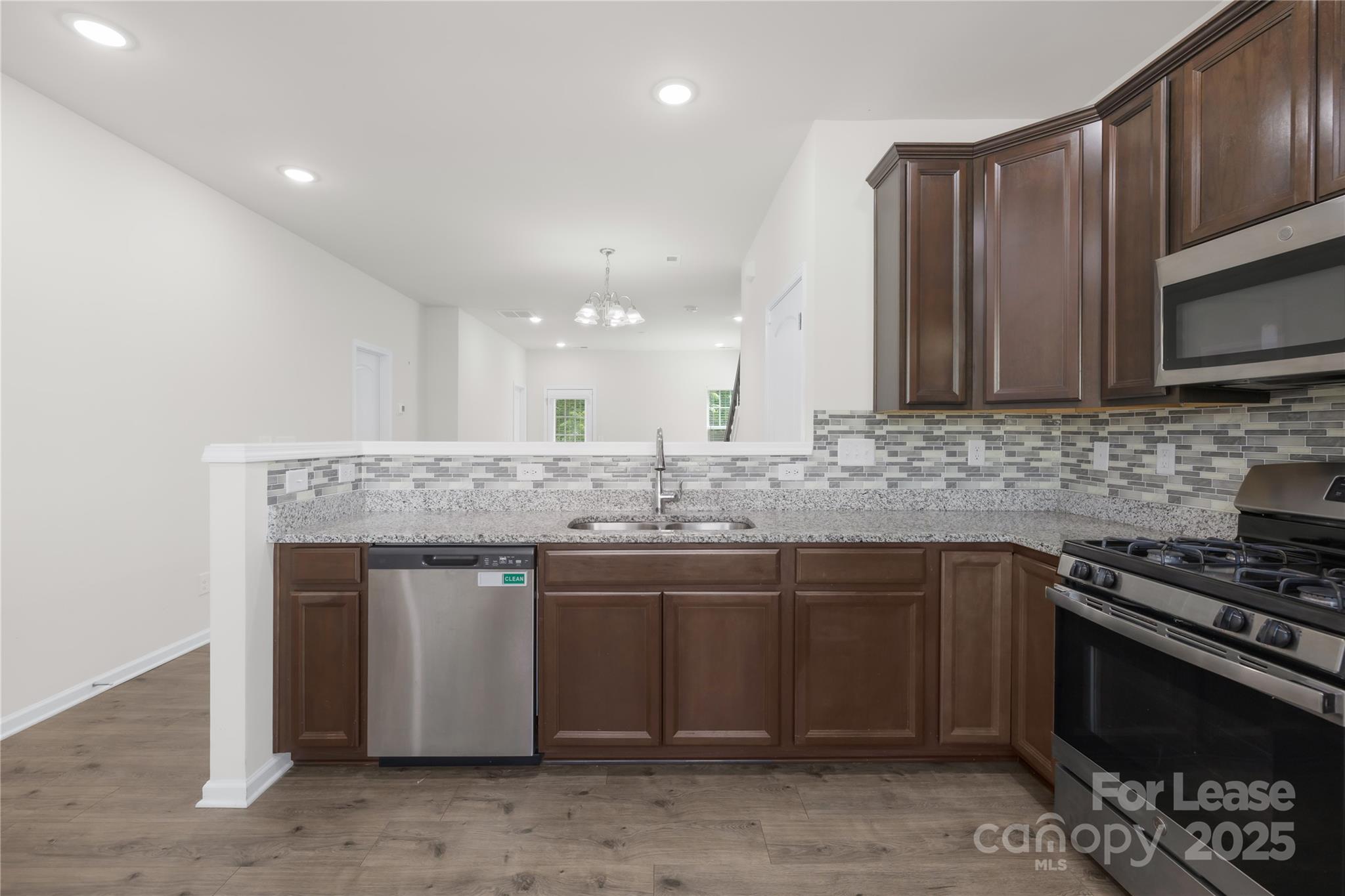 McDowell Crossing - Residential Lease