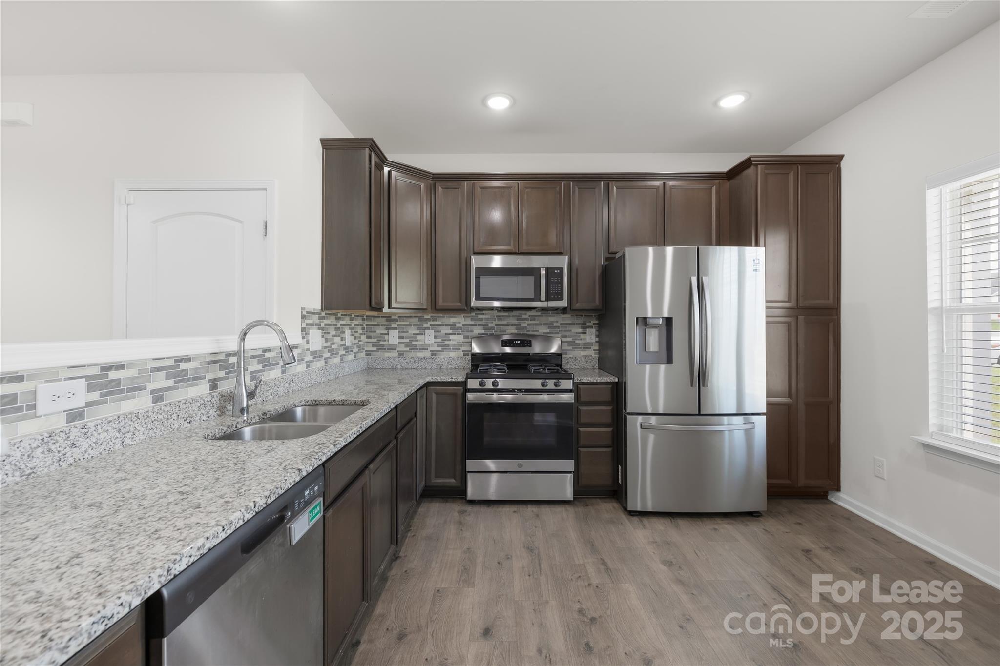 McDowell Crossing - Residential Lease