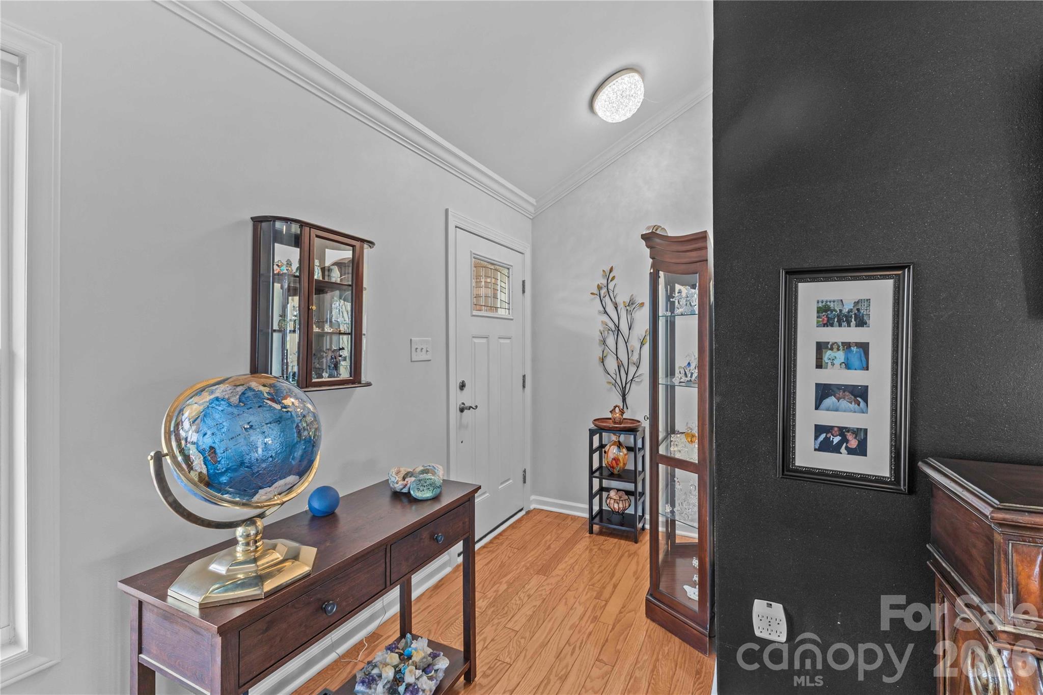 107 Twin Lakes Drive