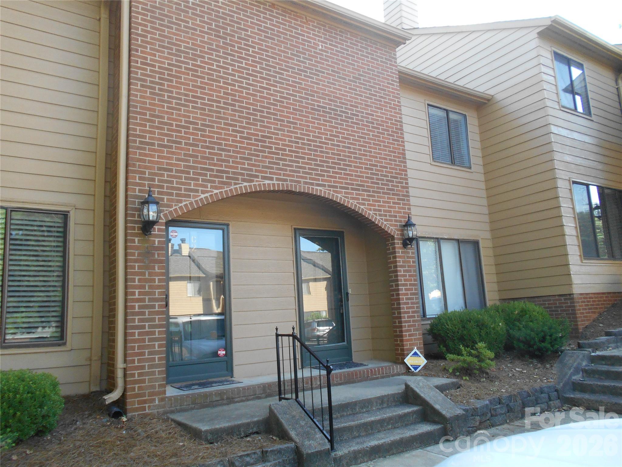 Photo 1 of 26 — 407 E Broad Street C3, Statesville, NC 28677