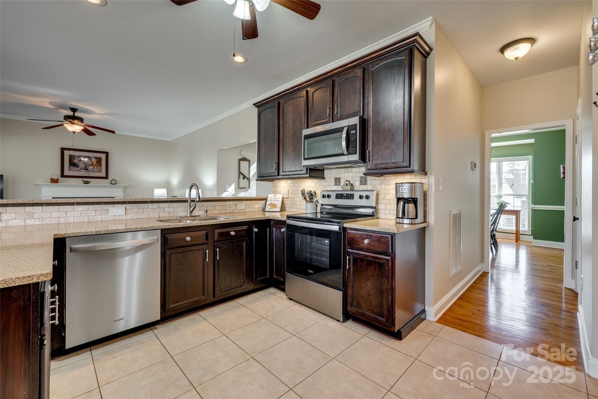 Country Woods East - Residential