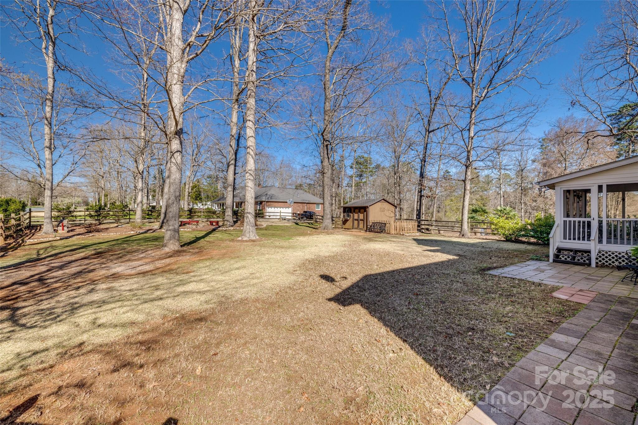 Country Woods East - Residential