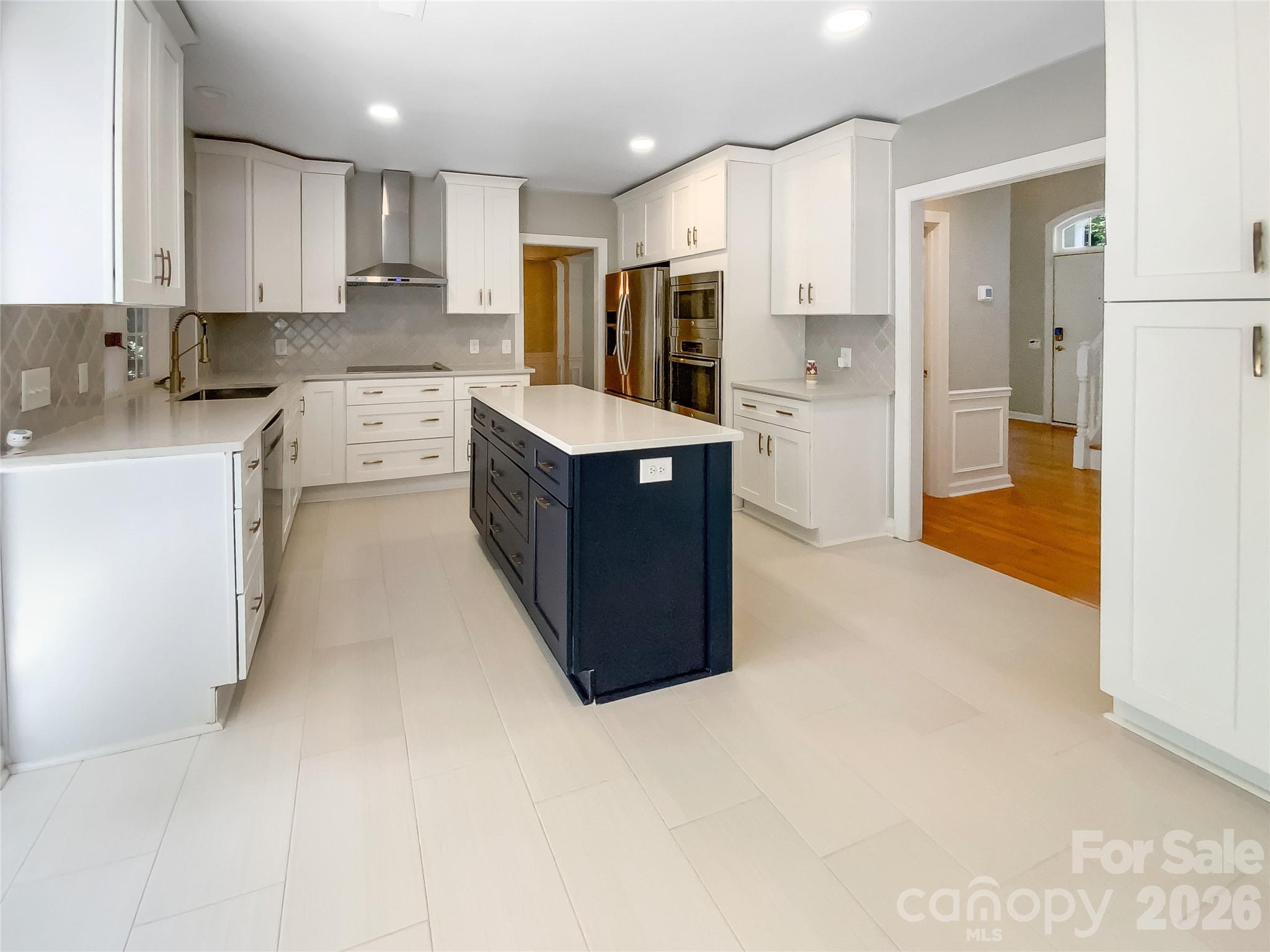 8806 Glenside Street