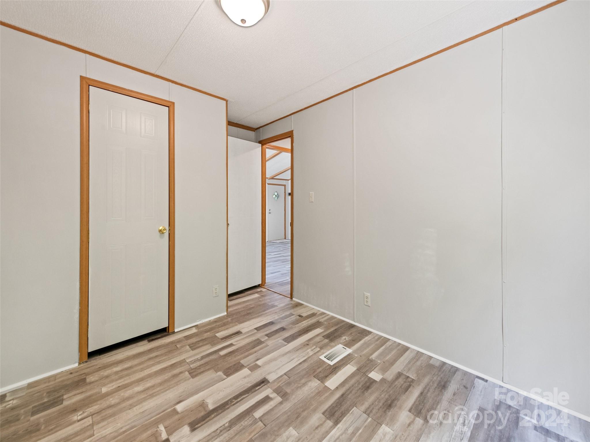 Pon De Rosa Hills - Residential