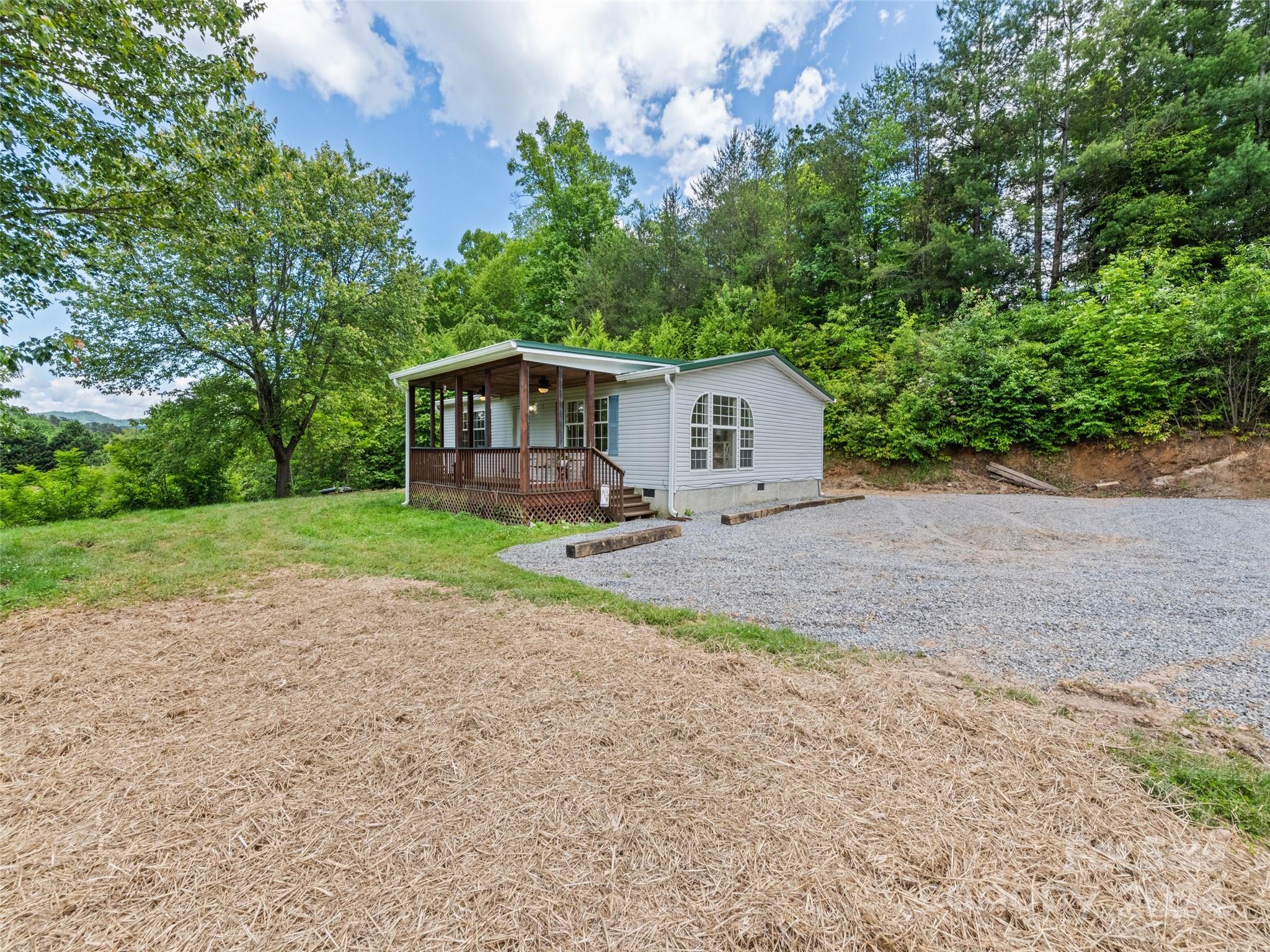 Pon De Rosa Hills - Residential