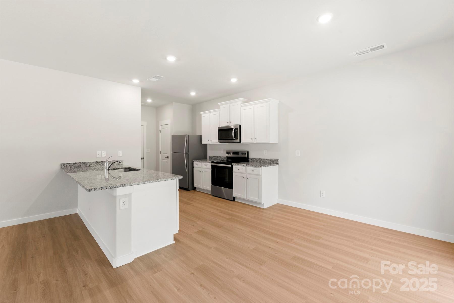 Knights Bridge - Residential