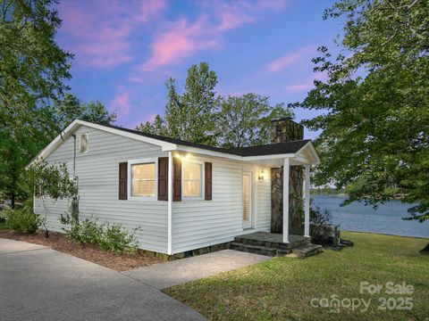 17835 Terryglass Lane Charlotte NC 28278