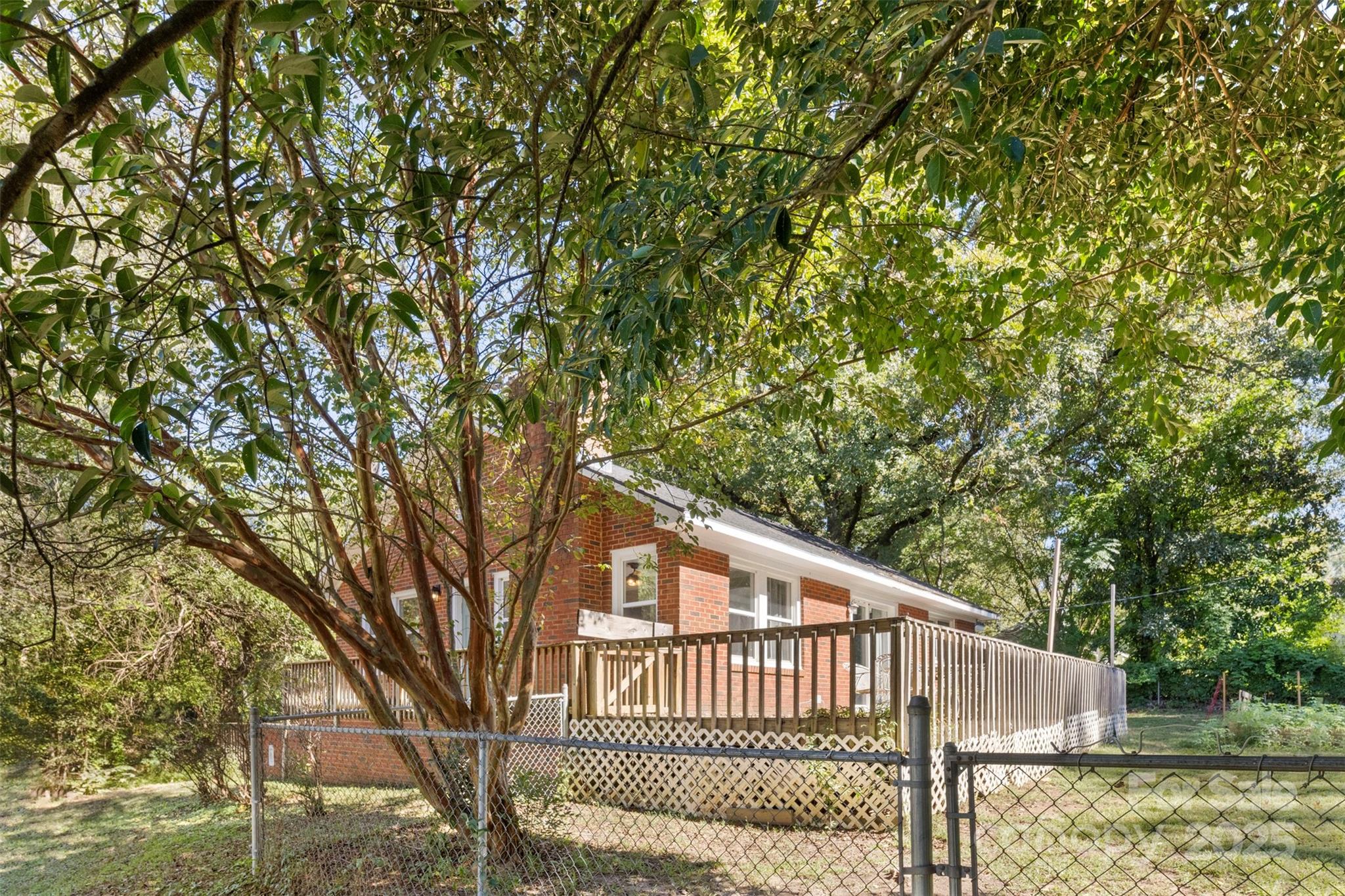 615 W Park Drive