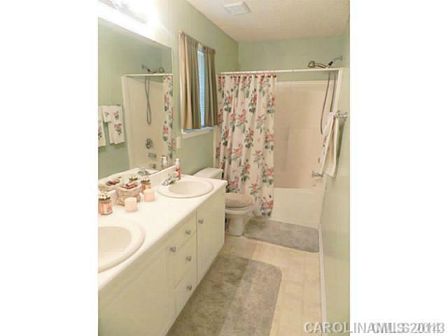 Chelsea Woods - Residential