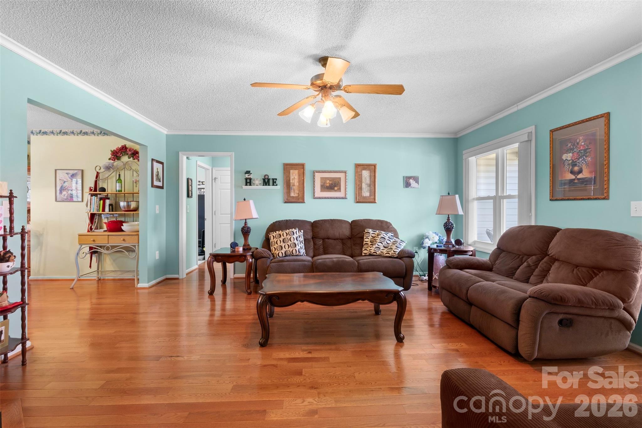 921 HOLLOW HILL Court