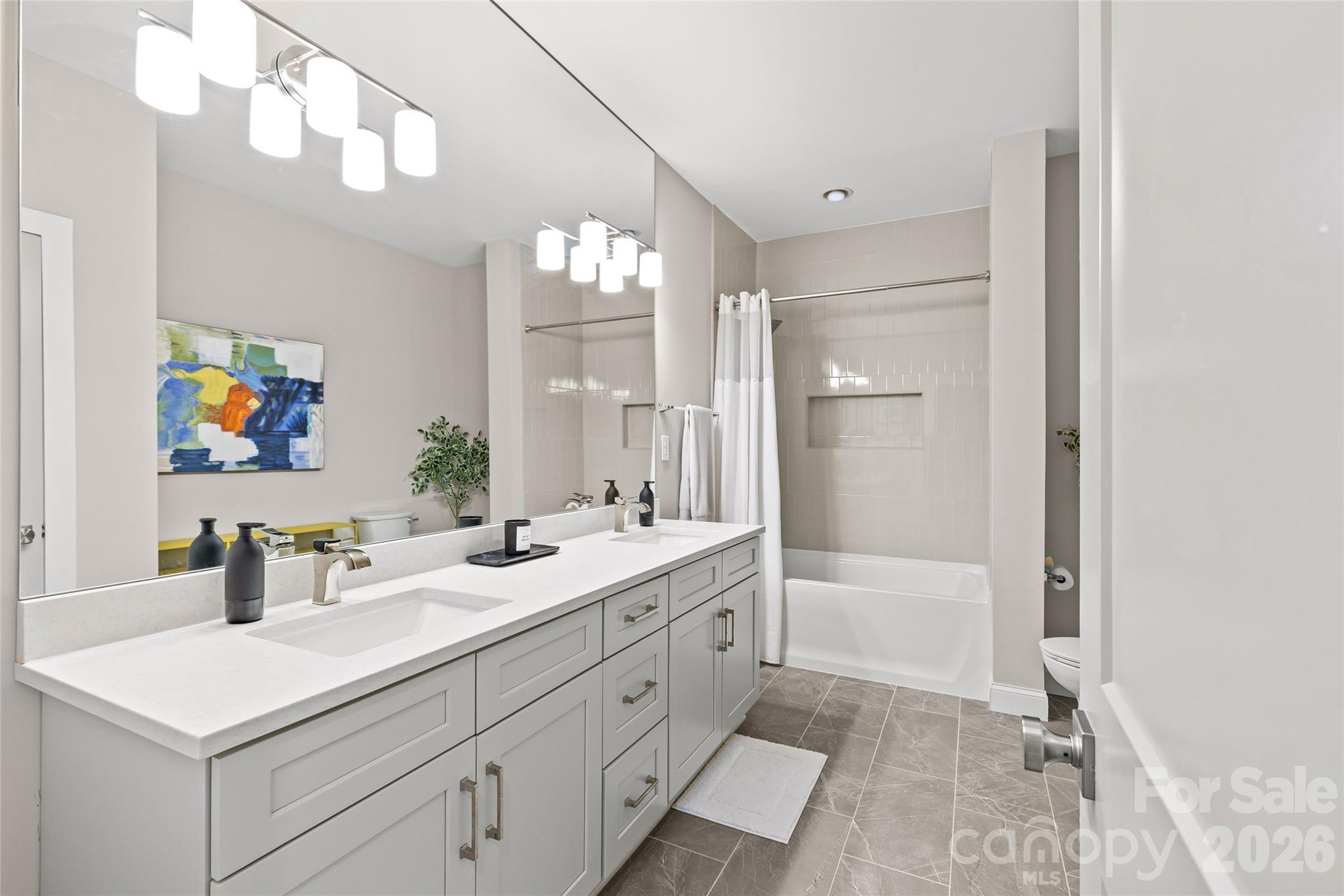 The Arts District - Residential