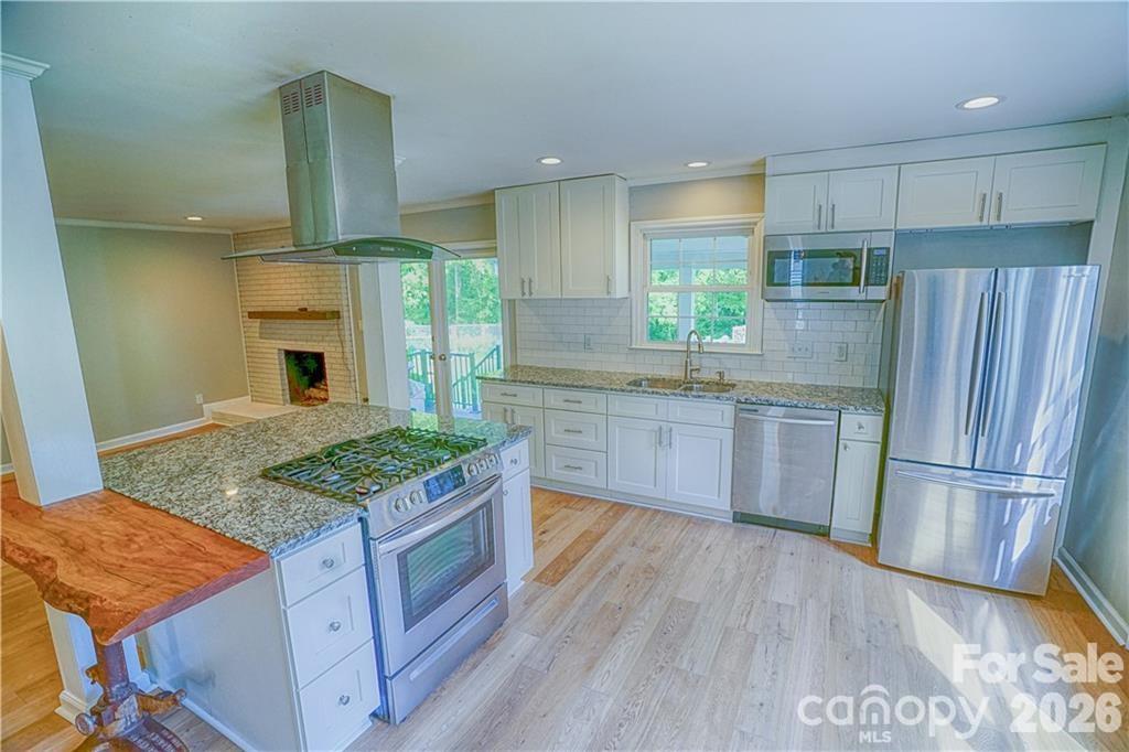 4600 Bournewood Lane