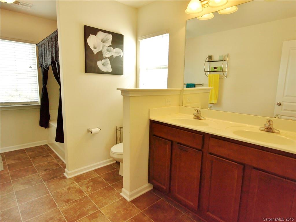 The Farm at Riverpointe - Residential