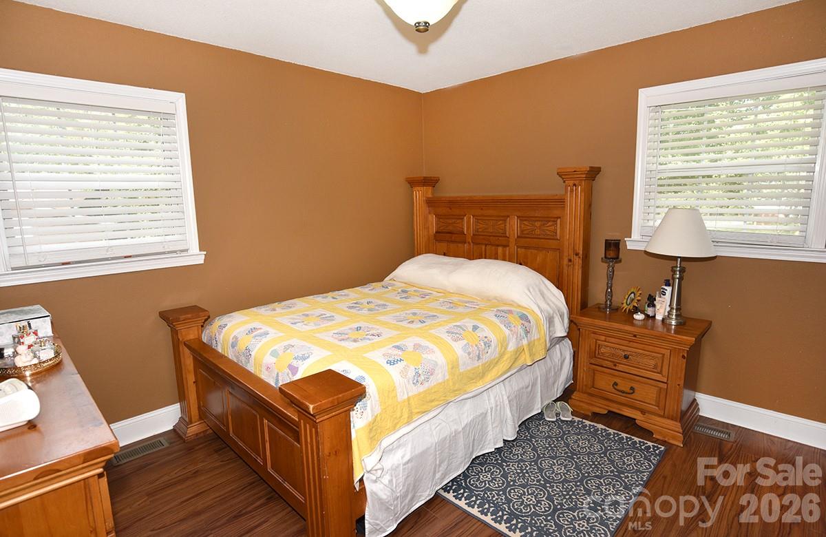 Happy Hollow - Residential