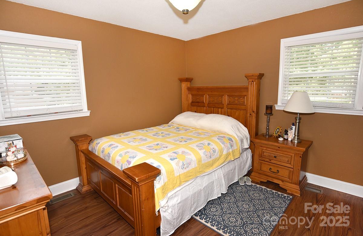 Happy Hollow - Residential