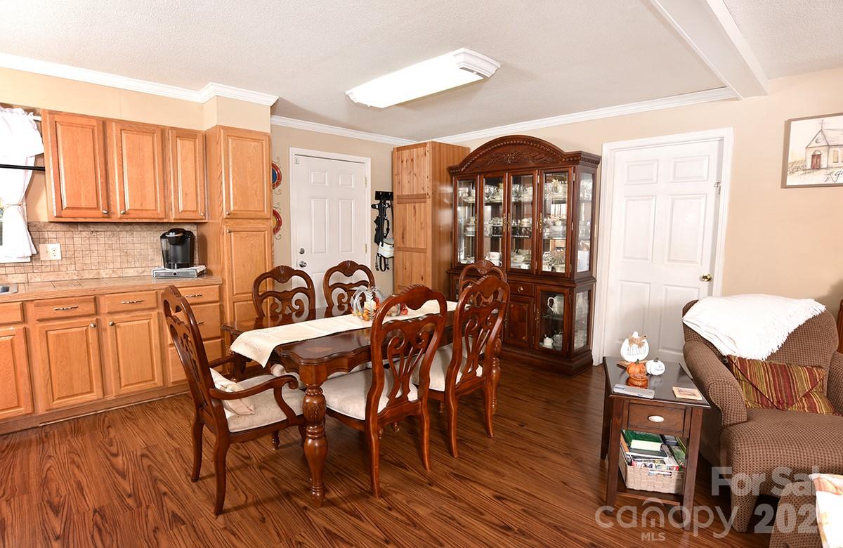 Happy Hollow - Residential