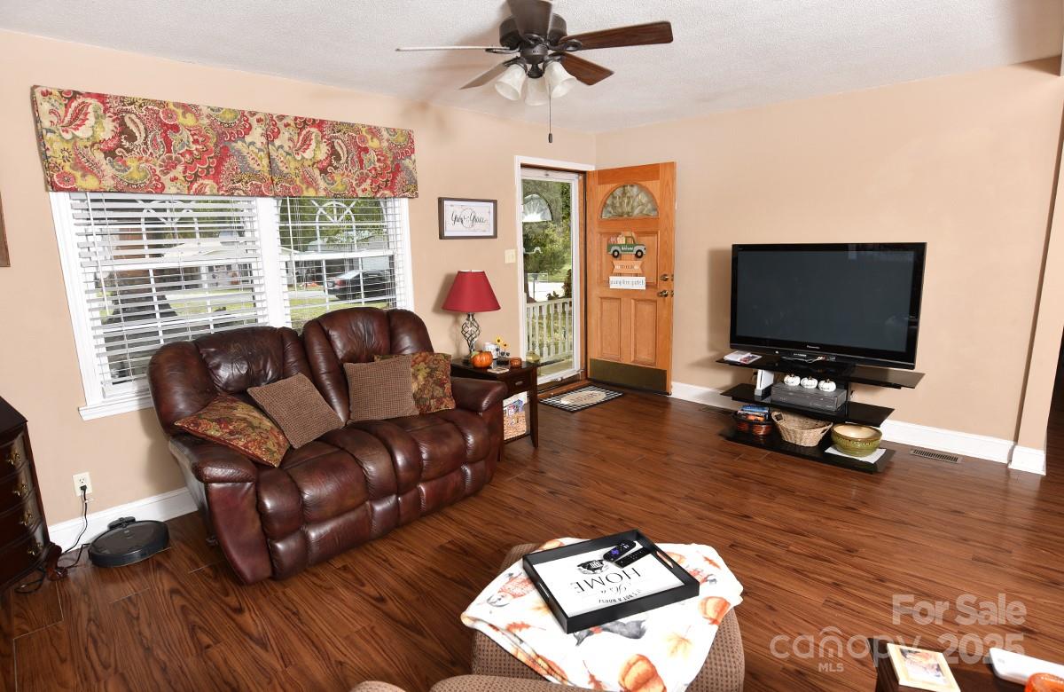 Happy Hollow - Residential