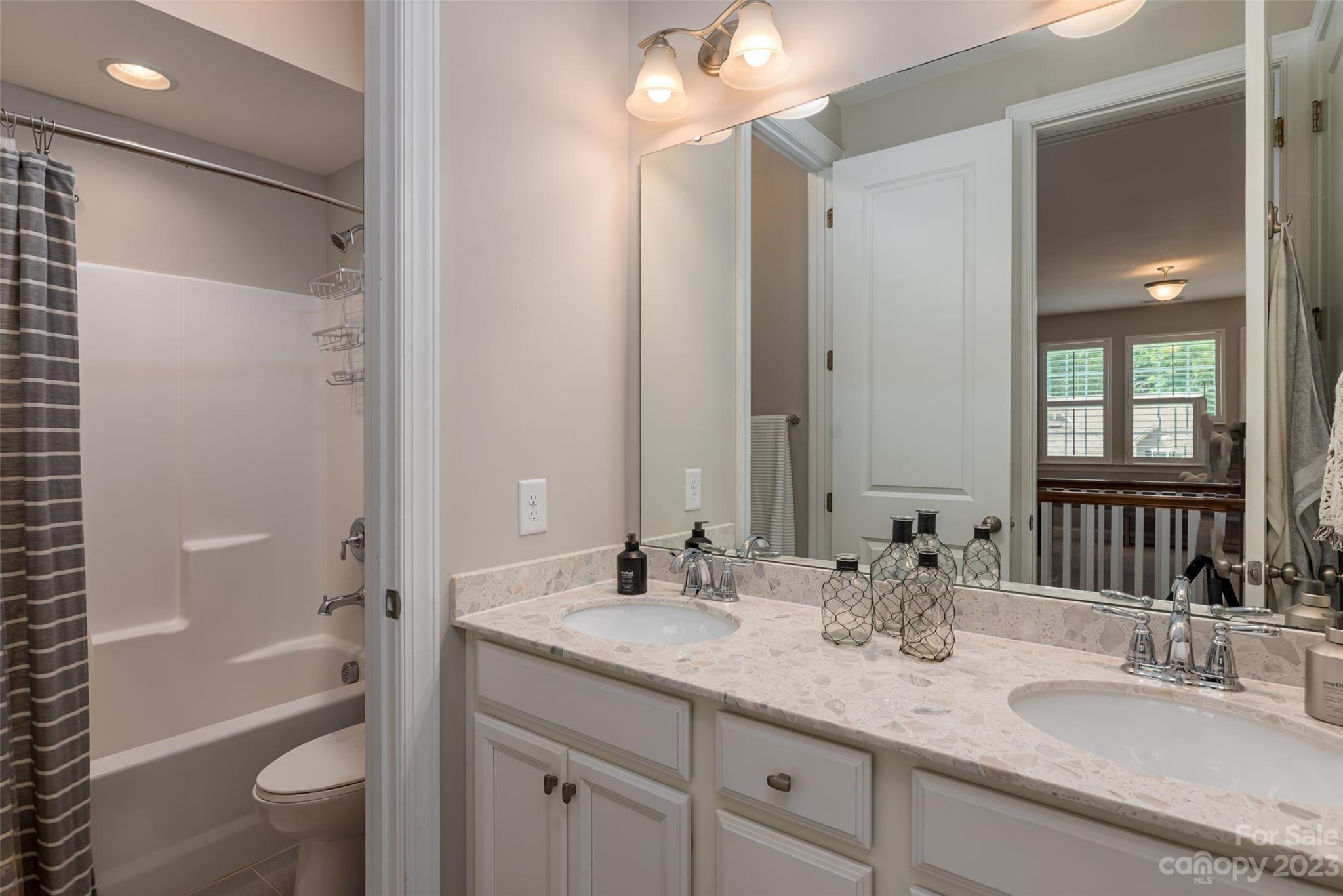 Oak Grove Estates - Residential