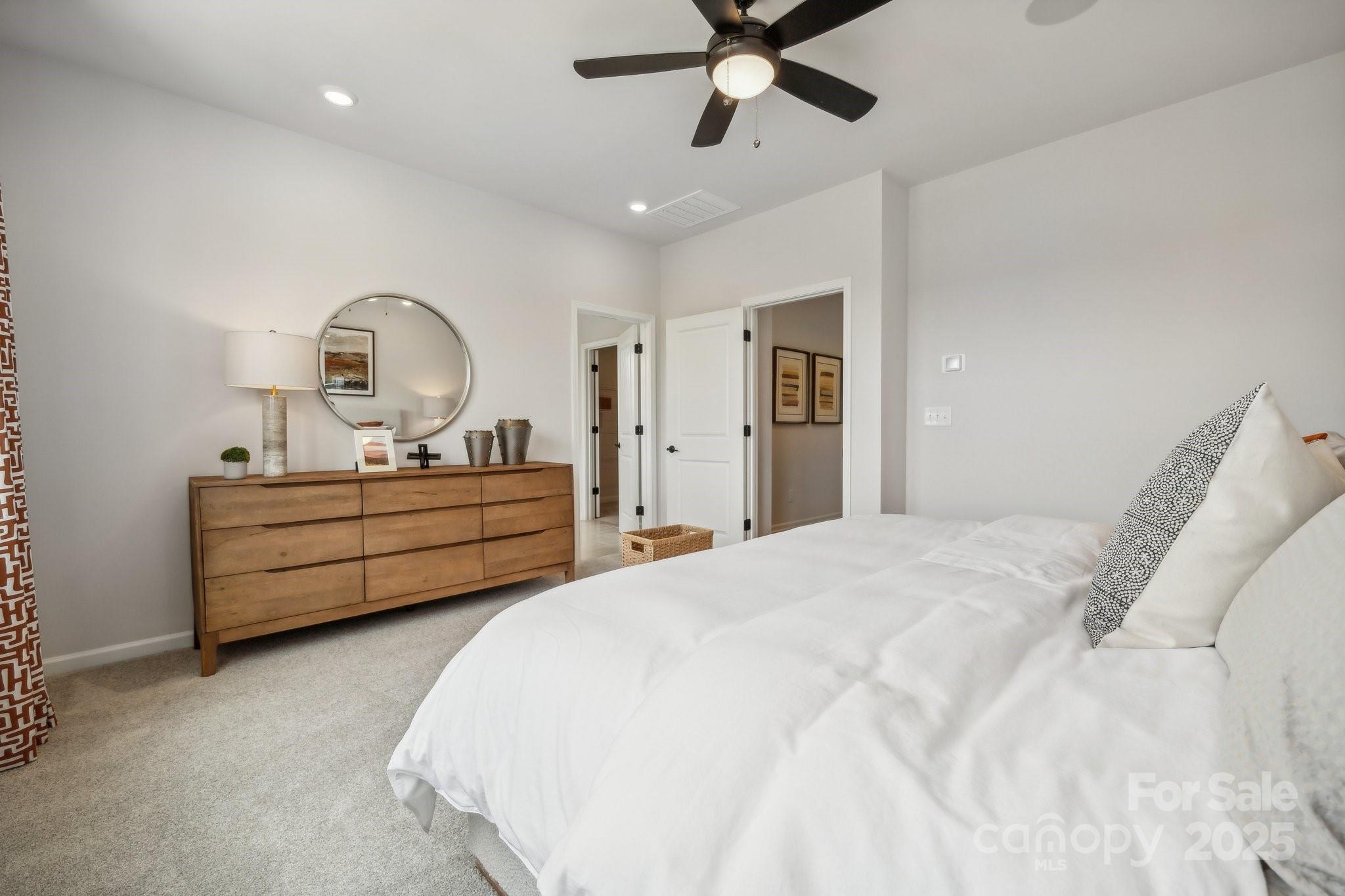 The Ridge at Sugar Creek - Residential