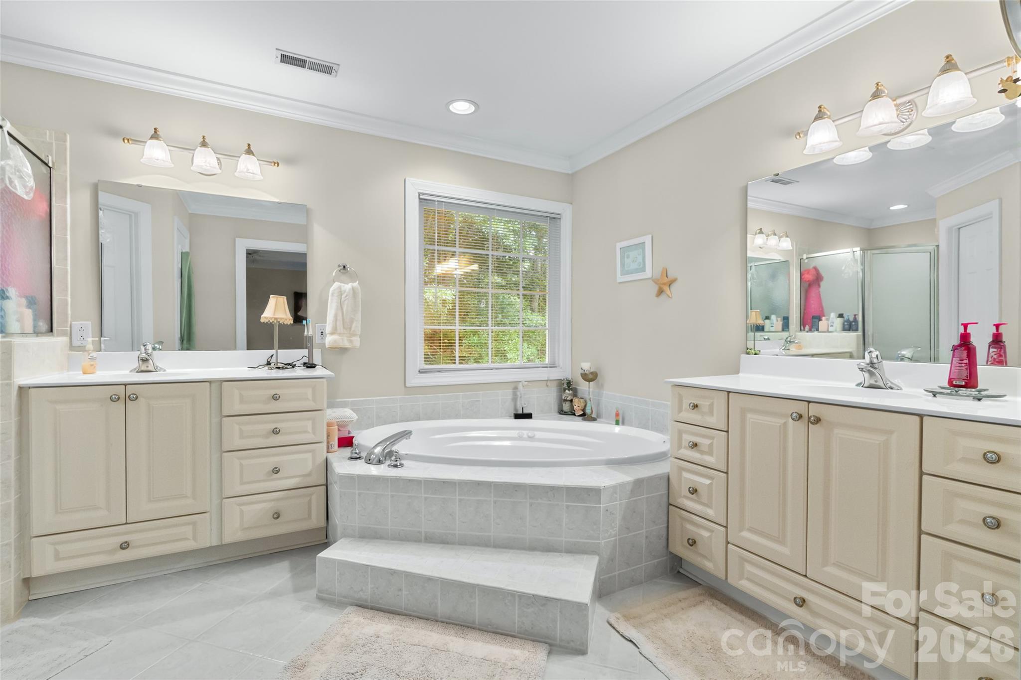 Meadow Lakes II - Residential