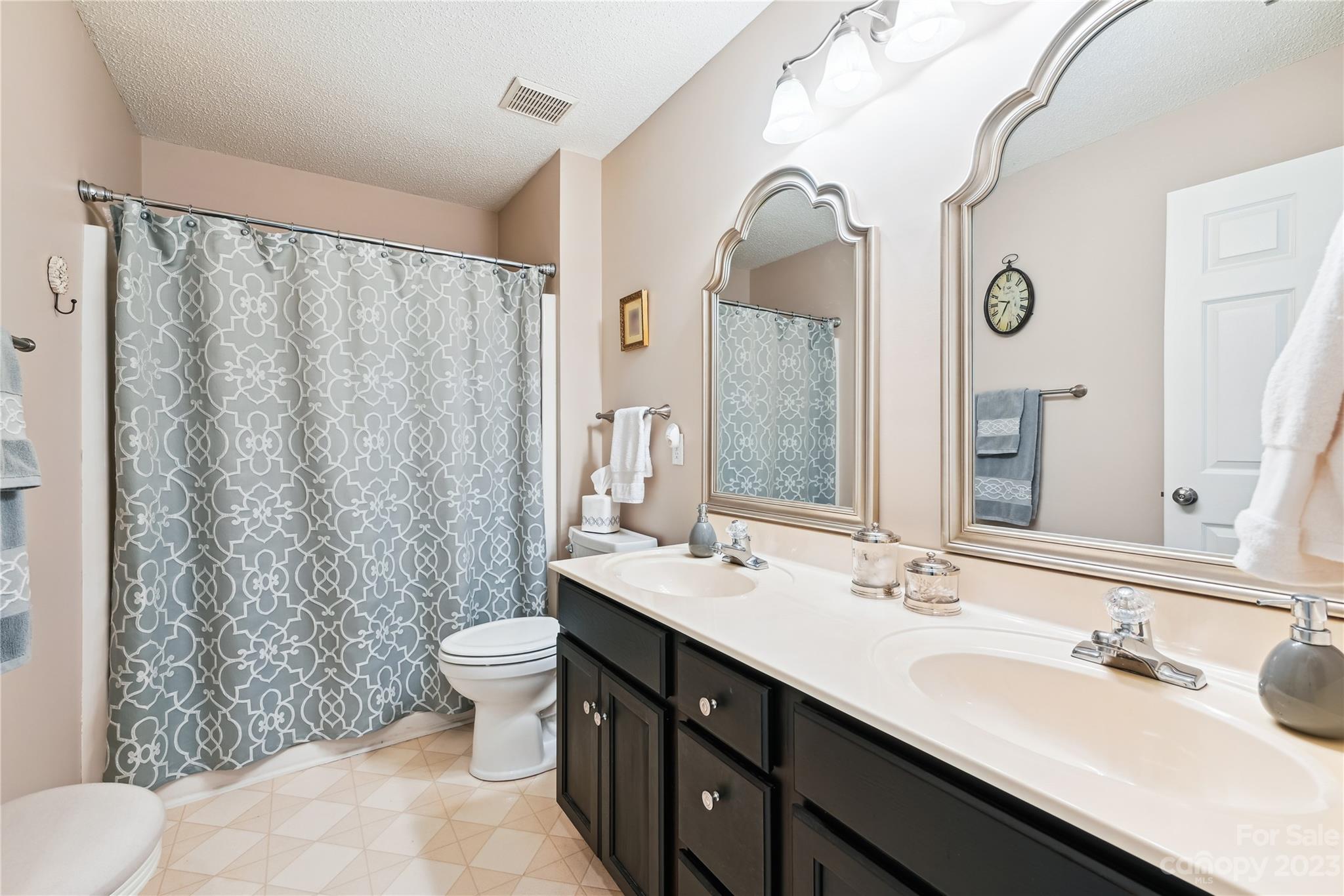 Cameron Wood - Residential