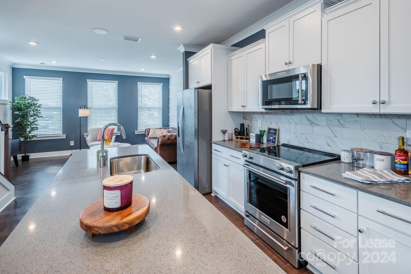 Charlotte, North Carolina 28213, United States, 3 Bedrooms Bedrooms, ,4 BathroomsBathrooms,Residential,Active,59779