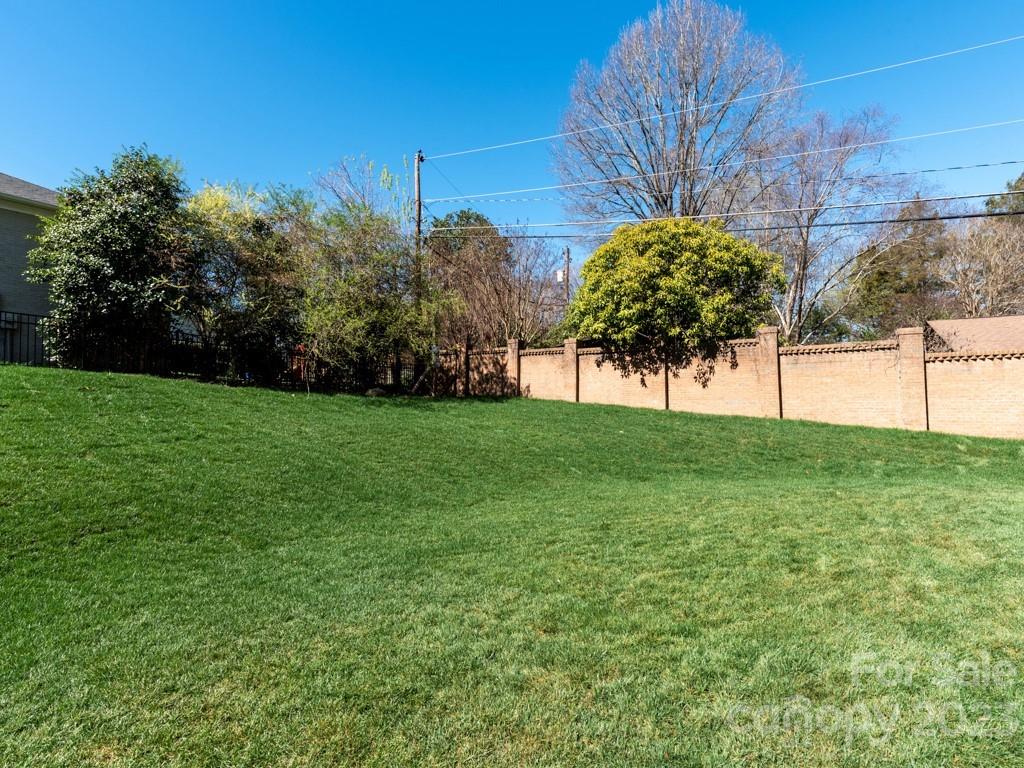 Barclay Downs - Residential