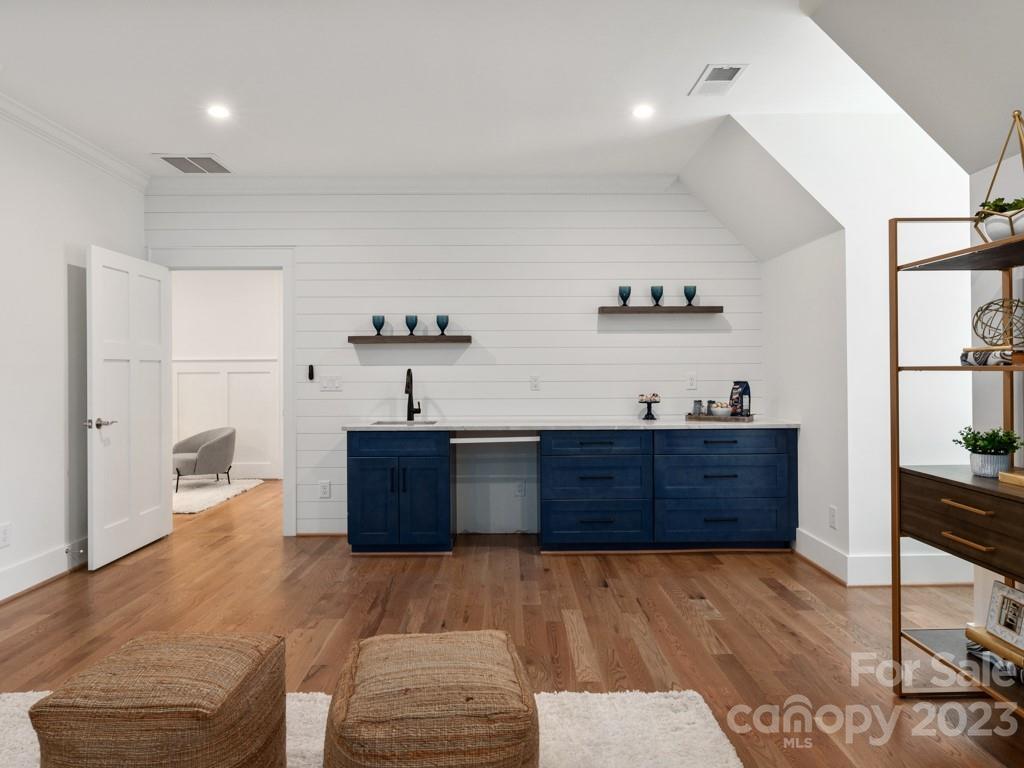 Barclay Downs - Residential