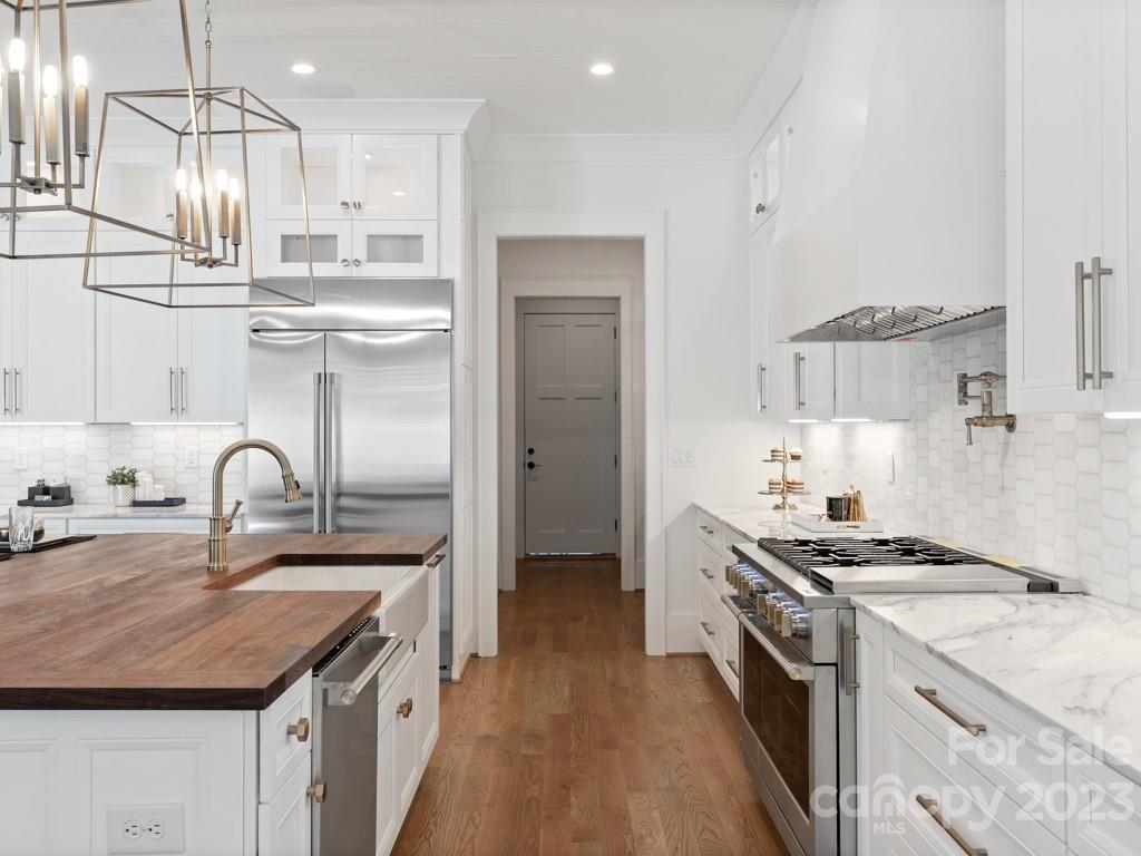 Barclay Downs - Residential