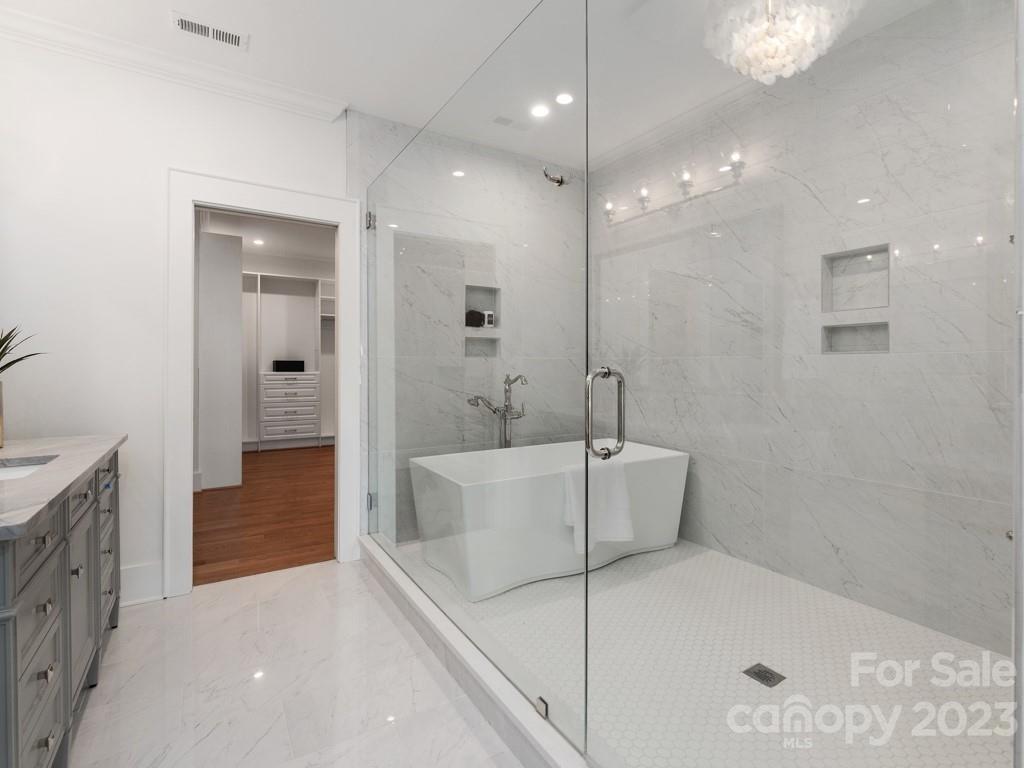 Barclay Downs - Residential