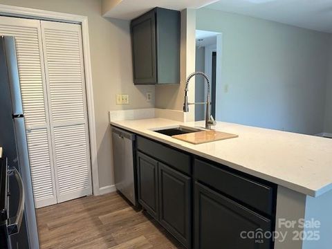 11169 Harrowfield Road Charlotte NC 28226