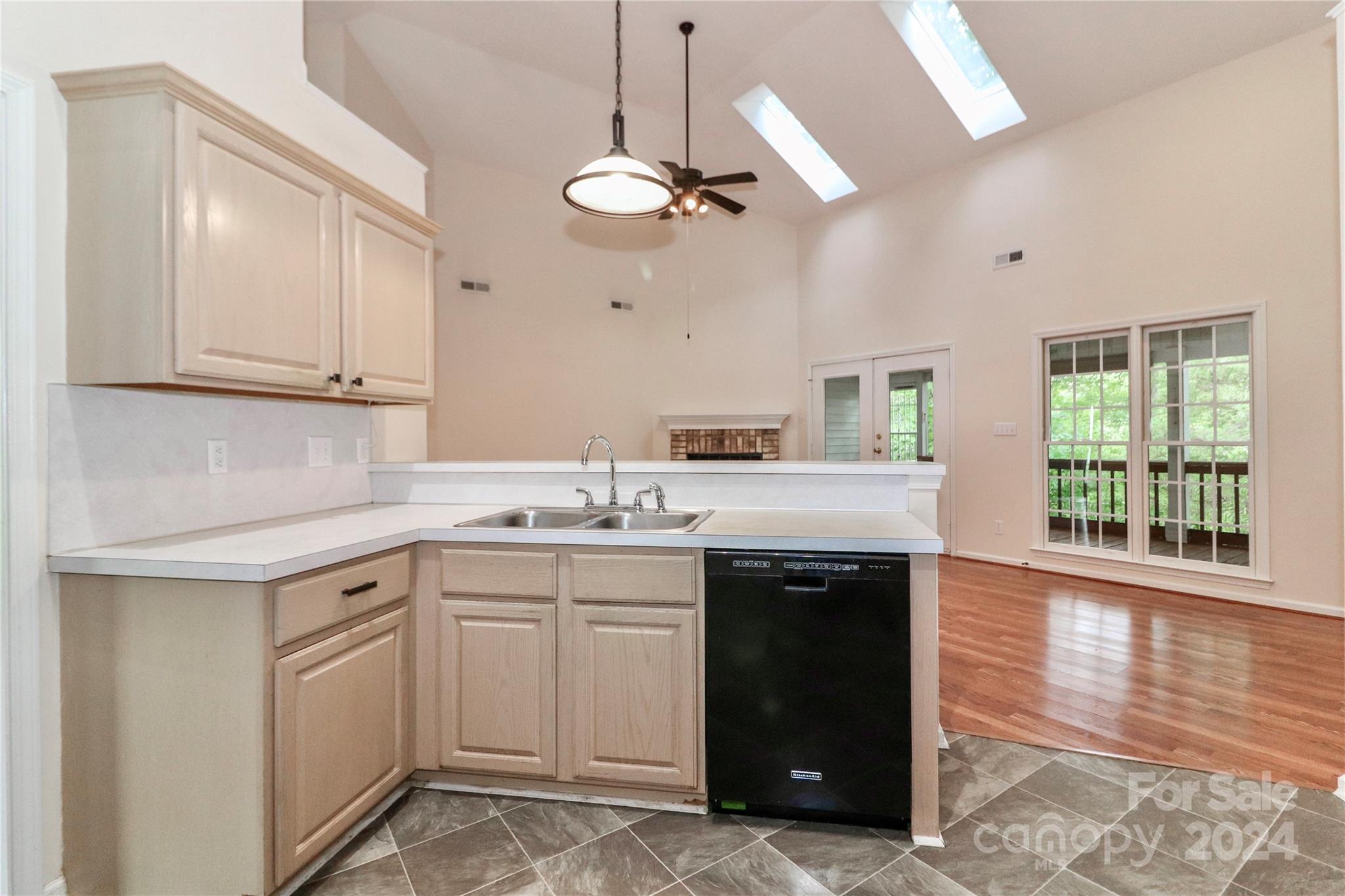 Franklin Grove - Residential