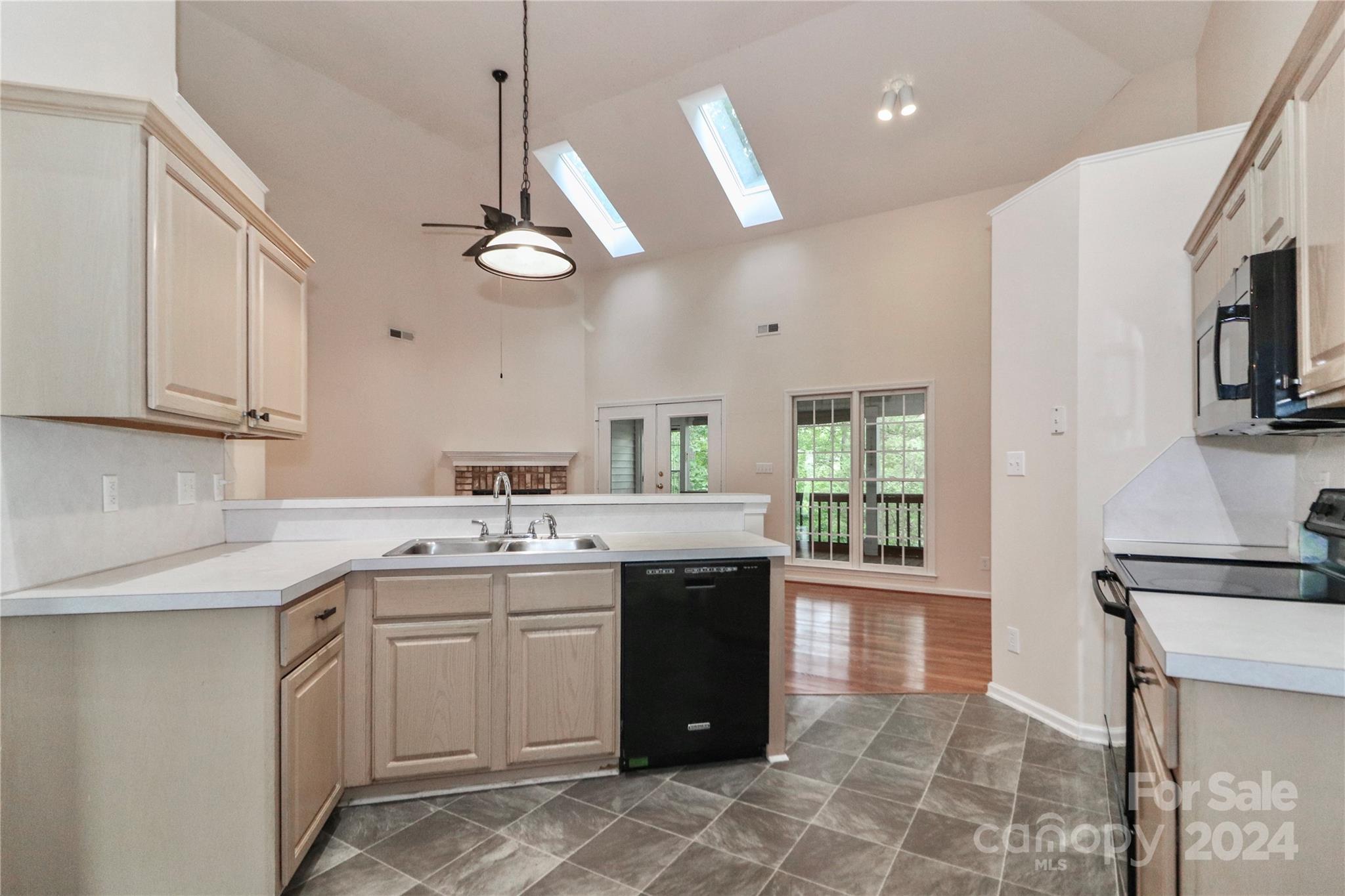 Franklin Grove - Residential