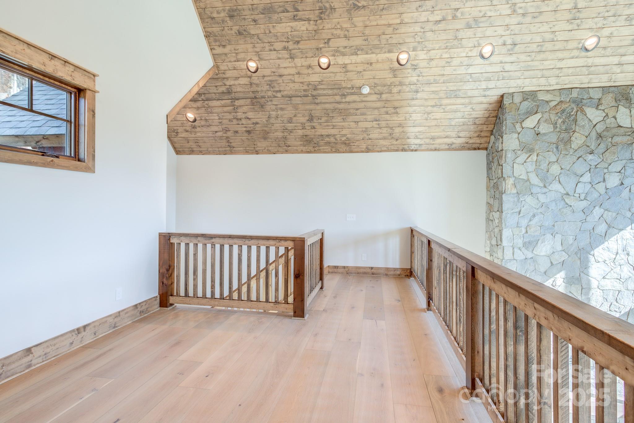 The Lodges at Eagles Nest - Residential