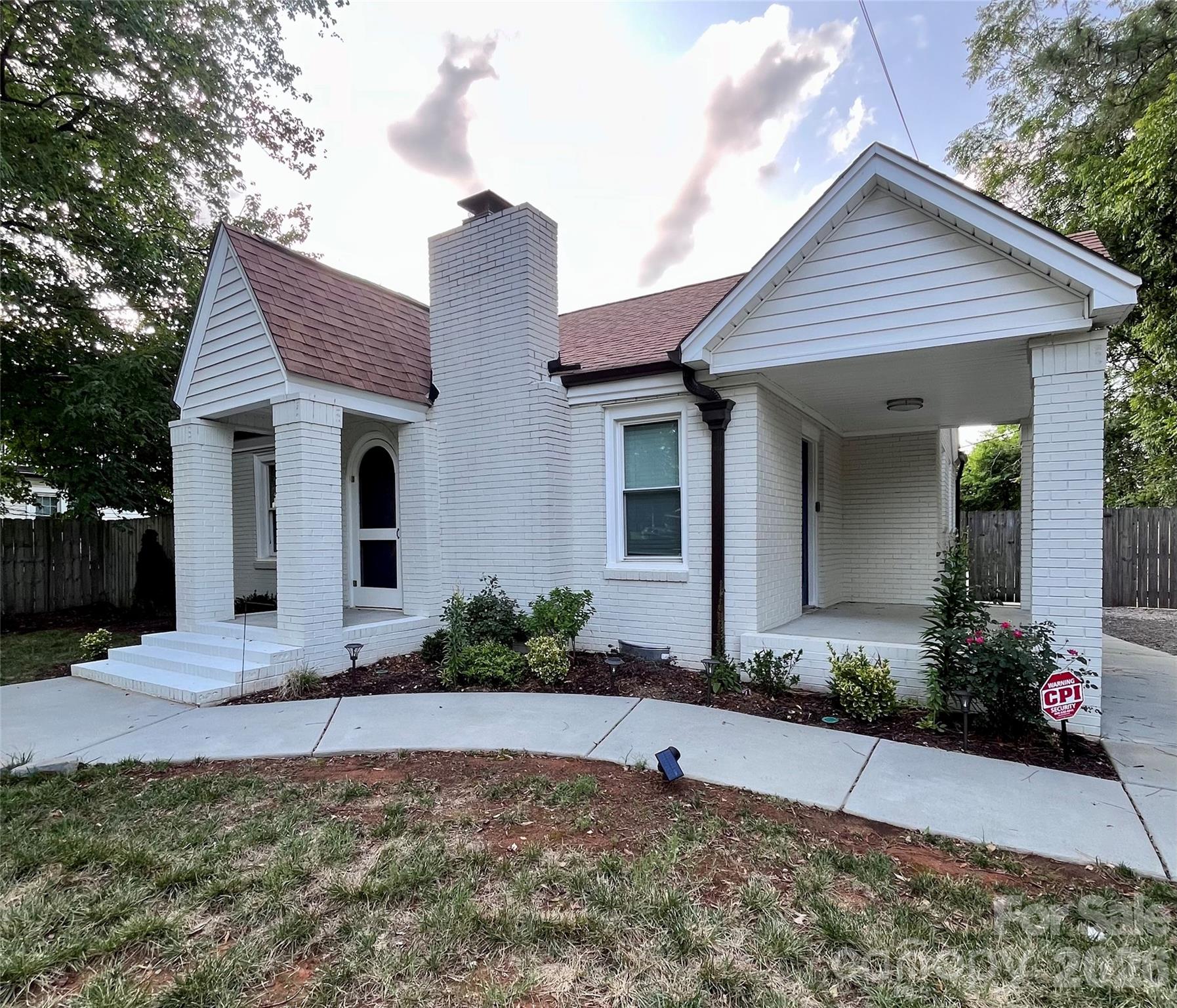12 Mills Avenue NW