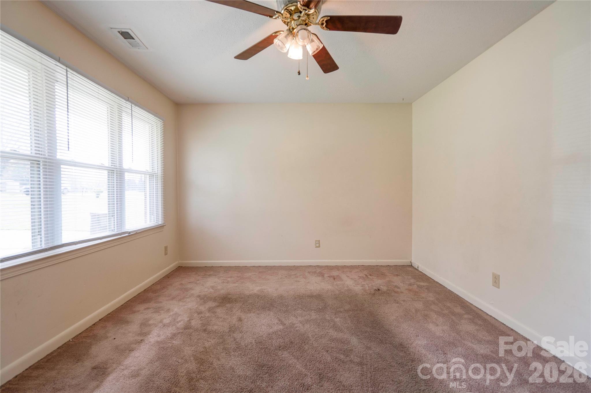 1904 Sulphur Springs Road