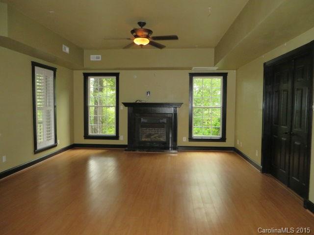 Lake Shore - Residential Lease