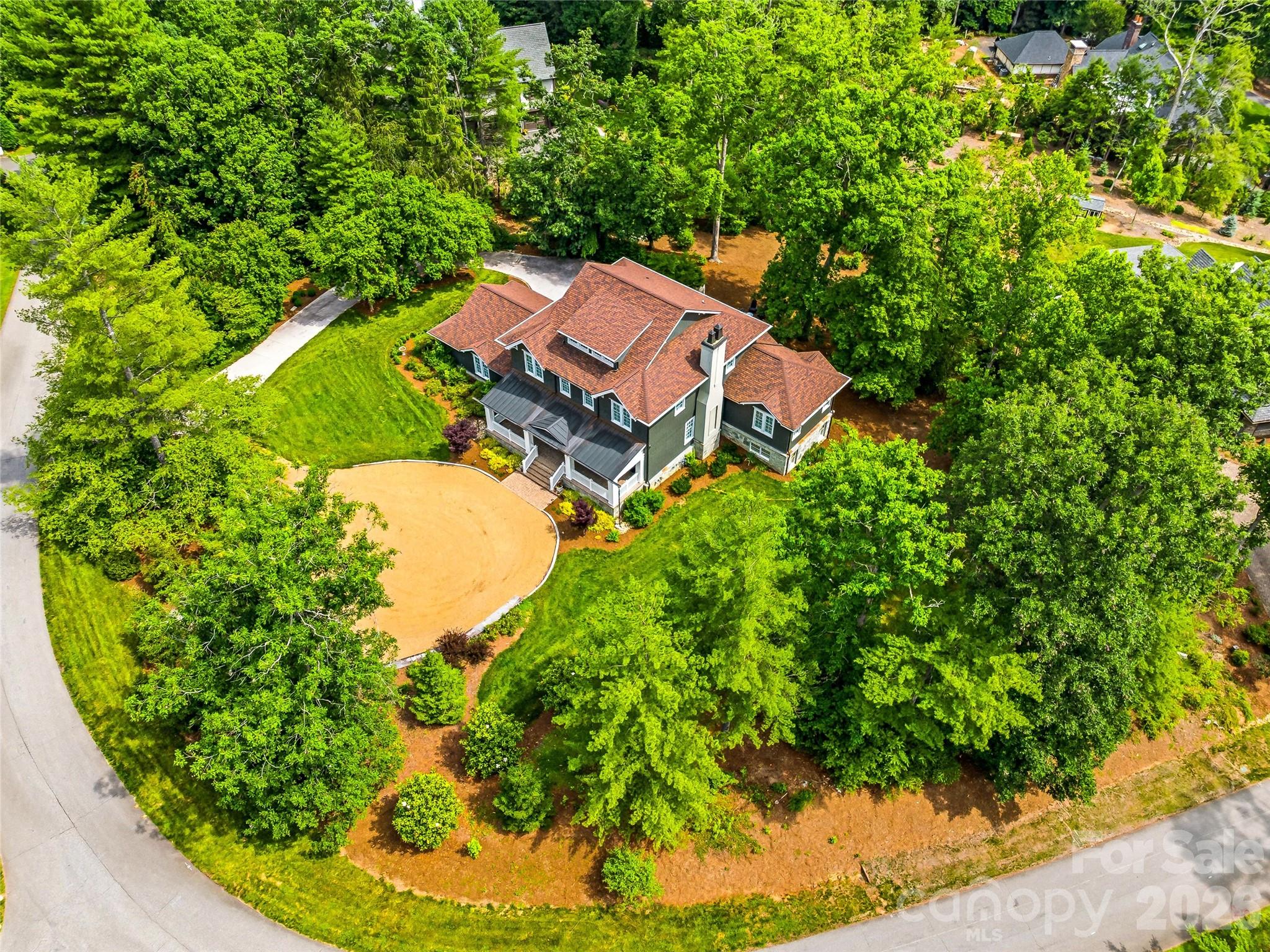 1 Cedar Chine Drive