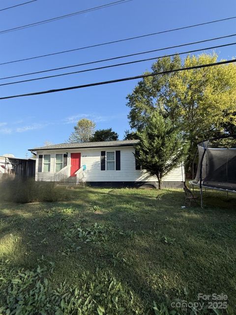 Photo of 414 E Church Street, Dallas, NC 28034 (MLS # 4311084)